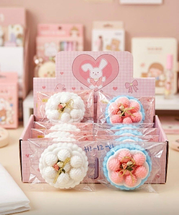 Cute Floral Cream Cake Decompression Squishy Toy